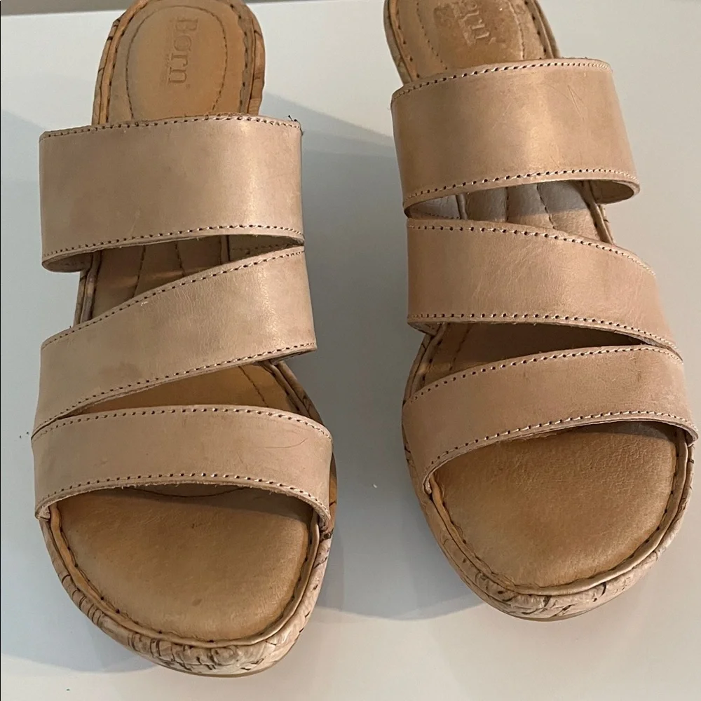 Born Tan Leather Wedge Sandals Size‎ 11 M